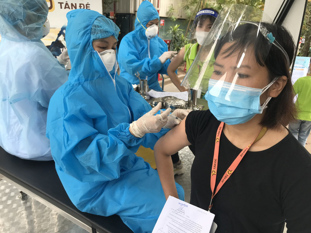 COVID-19 plus de 92 des Vietnamiens de 18 ans et plus sont doublement vaccinés